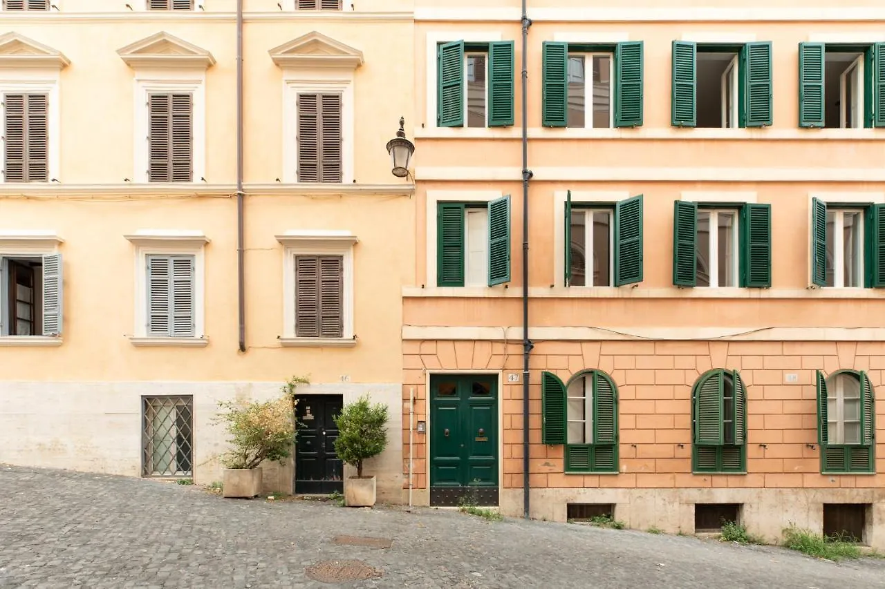 Apartment Iflat Lovely In Trevi Rome