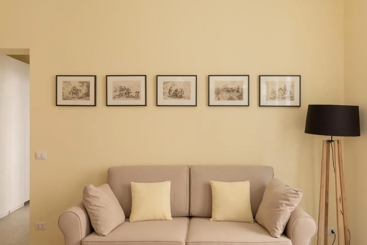 Iflat Lovely In Trevi Rome Apartment